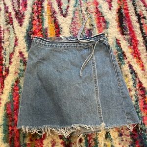 Pacsun distressed denim skirt